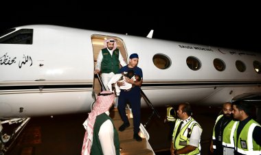 وصول التوأم السيامي التنزاني "حسن وحسين" إلى الرياض