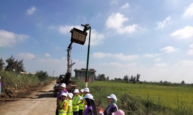 محافظ كفر الشيخ يشيد بمبادرة لتركيب كشافات ليد تعمل بالطاقة الشمسية