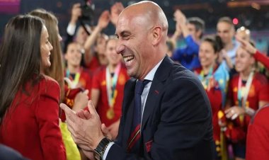 رئيس الاتحاد الإسباني: لن أستقيل