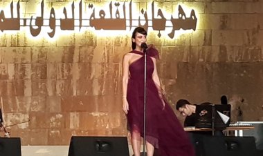 فايا يونان تتألق بالغناء في افتتاح «مهرجان القلعة للموسيقى31» 