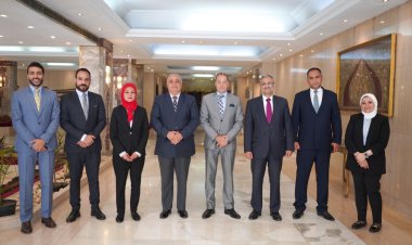 «مصر للتميز الحكومي والشهر العقاري والتوثيق» يتابعان عملية التحكيم النهائية للجوائز الداخلية بالمصلحة