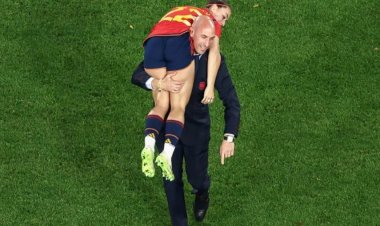 بعد إيقاف روبياليس.. «بيدرو روشا» رئيسا للاتحاد الإسباني للكرة مؤقتاً