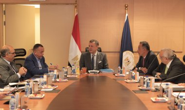 وزير السياحة والآثار يترأس اجتماع مجلس إدارة المجلس الأعلى للآثار