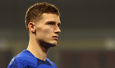 رسميا.. إنتر ميلان يعلن ضم «بافار» من بايرن ميونخ