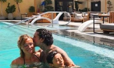 بعد اعترافه به.. أحمد الفيشاوي يظهر برفقة ابنه تيتوس وطليقته الألمانية (صور)