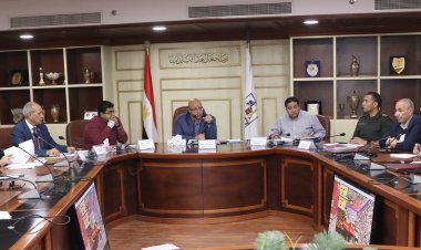 وزير البترول يتابع أعمال التطوير والتوسعات في الإسكندرية