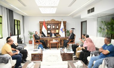 محافظ قنا يبحث استكمال الدراسات الخاصة بمشروع التنمية الحضرية المتكاملة