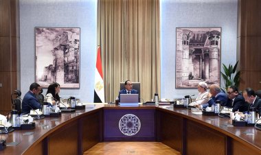 «مدبولي» يستعرض جهود التخلص الآمن من نواتج تطهير المجارى المائية