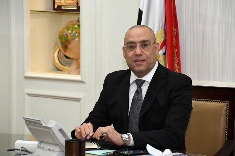 وزير الإسكان يتابع موقف طلبات تقنين أوضاع الأراضي بمدن «6 أكتوبر والشيخ زايد وأكتوبر الجديدة»