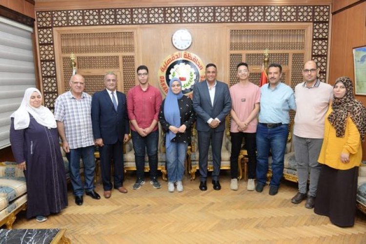 محافظ الدقهلية يكريم أوائل الثانوية العامة من أبناء المحافظة على مستوى الجمهورية