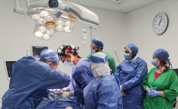 نجاح جراحة دقيقة لاستئصال الغدد الجار درقية لطفل يعاني من فشل كلوي مزمن