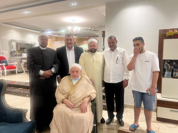 «بصحة جيدة».. حقيقة وفاة أحمد عمر هاشم