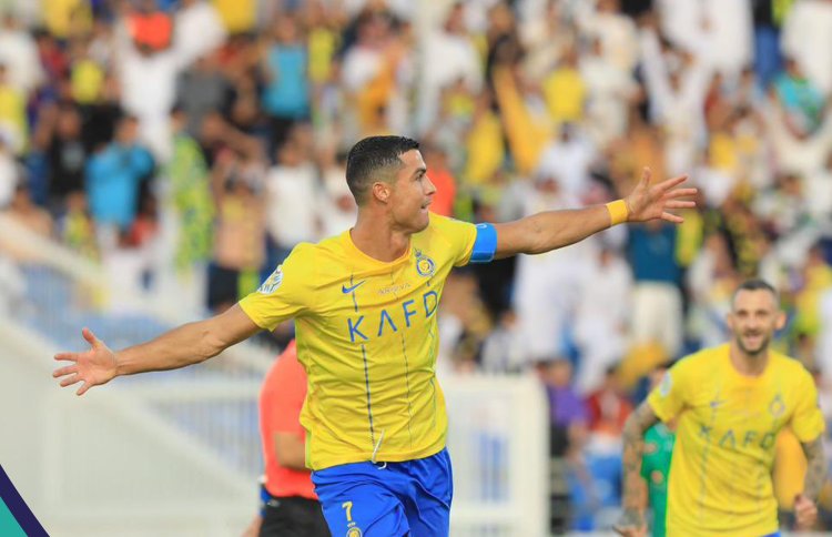 النصر السعودي يتقدم على الرجاء المغربي بثلاثية في الشوط الأول