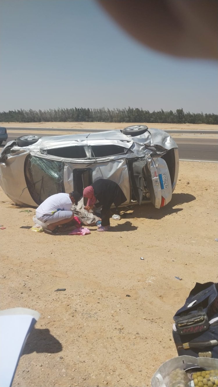 مصرع رقيبة شرطة وابنتها إثر انقلاب سيارة ملاكي بمحور الضبعة
