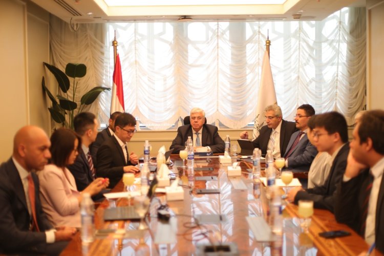 وزير التعليم العالي يبحث سبل التعاون مع وفد جامعة تشاتشينج الصينية