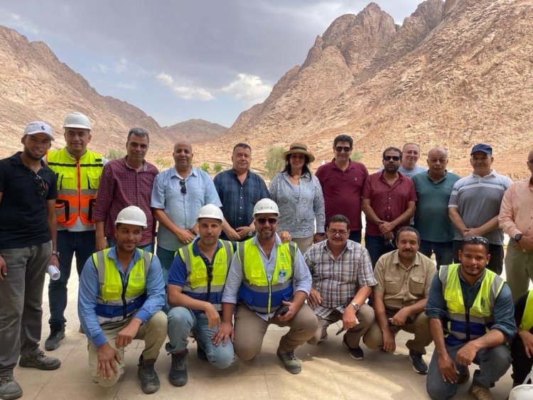 نائب وزير السياحة والآثار تتابع تطوير التجلي الأعظم في سانت كاترين