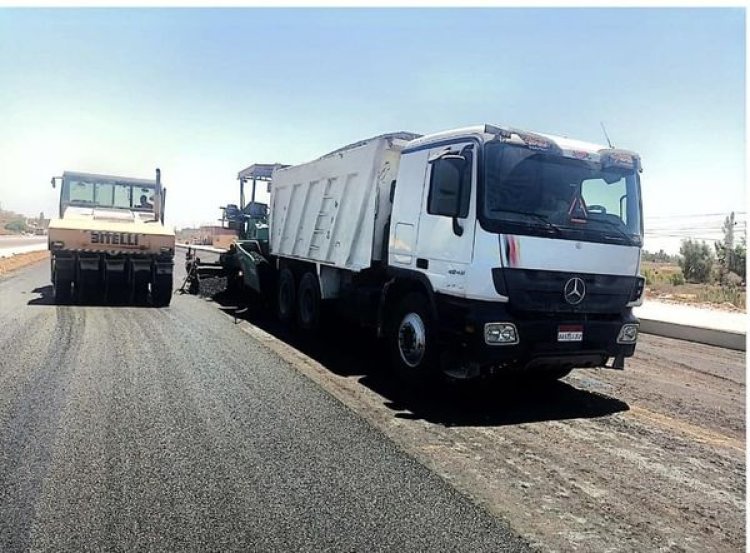 رئيس جهاز برج العرب الجديدة يتفقد أعمال تطوير طريق الساحل الشمالي الغربي