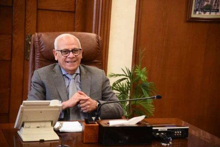 محافظ بورسعيد: استكمال أعمال تطوير منطقة السيدة خديجة بحي الضواحي