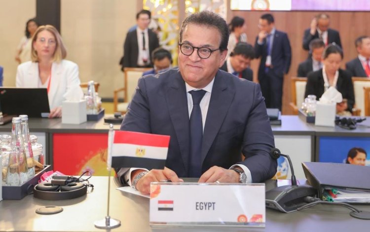 وزير الصحة يدعو إلى زيادة مصادر تمويل البرامج الصحية المخصصة لمواجهة الجوائح