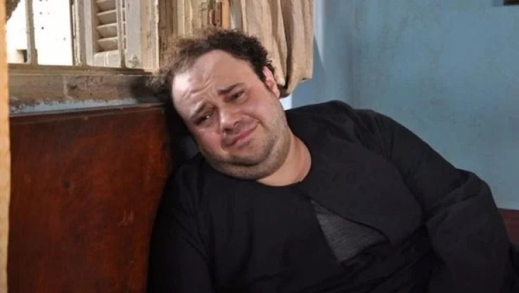 الفنان مدحت تيخا: عيل خبطني بعربيته في الساحل.. ويوجه رسالة لأولياء الأمور