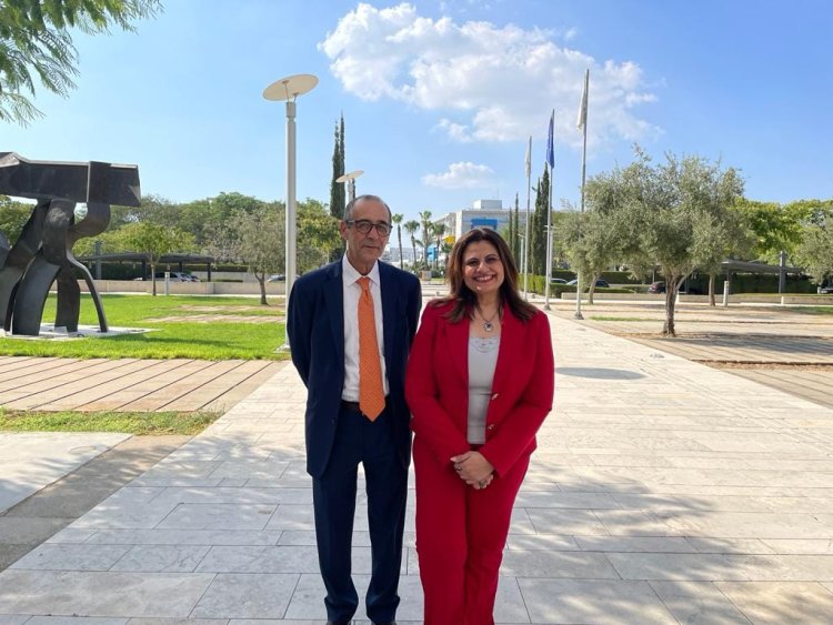 وزيرة الهجرة تبحث مع المفوض الرئاسي القبرصي إطلاق النسخة الخامسة لمبادرة «إحياء الجذور»