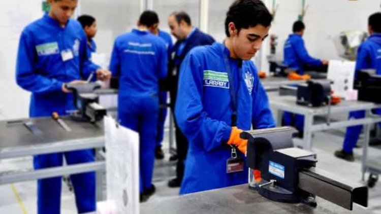 كل ما تريد معرفته عن المدارس الفنية للتكنولوجيا التطبيقية.. التخصصات والمميزات