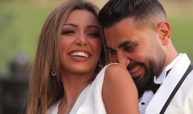 تركها مكسورة وذهب الساحل.. أول صورة لطفلة أحمد سعد في الجبس