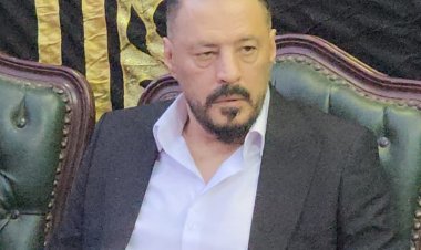 خالد يوسف وحسن الرداد أبرز الحاضرين.. انتهاء عزاء شقيق عمرو عبد الجليل| صور