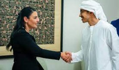 عبدالله بن زايد يستقبل نائبة رئيس وزراء ألبانيا وزيرة الطاقة والبنية التحتية