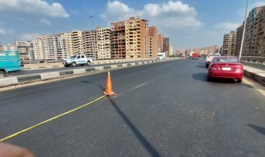 هبوط أرضى أعلى كوبرى بنها  وتحويلات مرورية لحين الإصلاحات