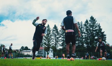 تدريبات تكتيكية للاعبي الأهلي في معسكر النمسا