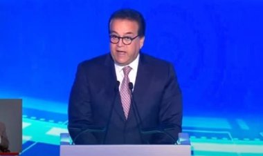 بعد مطالبة وزير الصحة.. السيسي: «هتدفع يا وزير المالية» (تفاصيل)