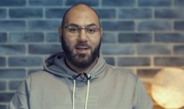 بلاغ للنائب العام ضد البلوجر أمير منير بعد «عمرة البدل»