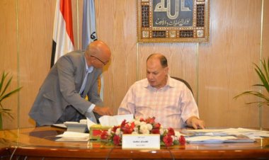 محافظ أسيوط: تذليل عقبات تنفيذ فعاليات وندوات مواجهة الزيادة السكانية