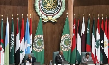 وزير الخارجية الياباني يبدأ كلمته في الجامعة العربية بتحية الإسلام