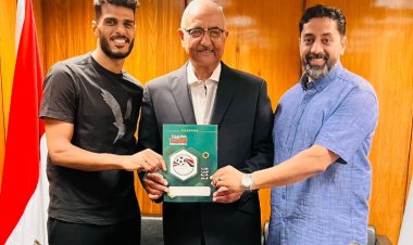 3 سنوات.. البنك الأهلي يعلن تعاقده مع عماد فتحي 