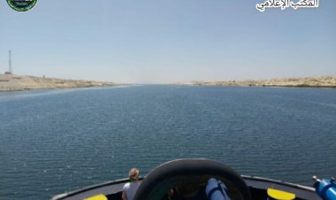 جولة بحرية بقناة السويس للفرق المشاركة بمهرجان الإسماعيلية للفنون الشعبية