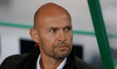 بسبب النتائج السيئة.. الشباب السعودي ينهي عقد مدربه «مارسيل كايزر»