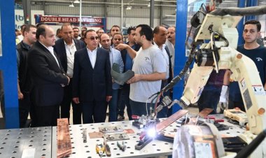 باستثمارات 500 مليون جنيه.. وزير التجارة والصناعة يفتتح مجمع الصناعات الكهربائية في الإسكندرية