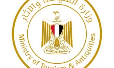 وزارة السياحة تعاقب 13 شركة سياحية مخالفة بموسم العمرة الماضي