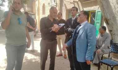 النيابة الإدارية تعاين موقع حريق محل طلاء  بمصر القديمة
