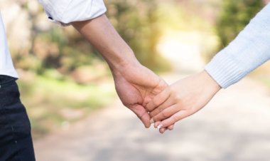 خبيرة في الاتيكيت: لابد اللجوء لمختص علاقات إذا تكرر خطأ من أحد الطرفين