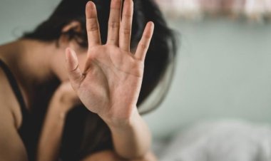 لعدة أسابيع.. أب ينهش جسد ابنته على فراش الحرام بعد انفصاله عن والدتها