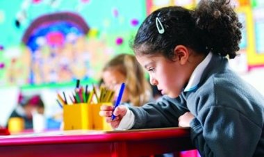 العام الدراسي الجديد 2024.. رسوم التحاق الطلاب الوافدين بالمدارس الرسمية