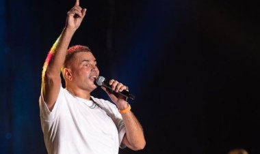 أول تعليق من عمرو دياب بعد إحياء حفل بالإمارات