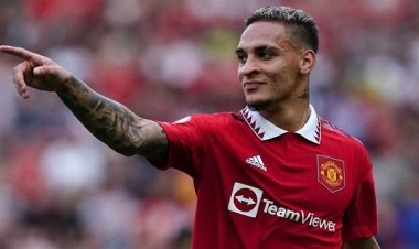 مانشستر يونايتد يعلن إيقاف لاعبه أنتوني مؤقتًا