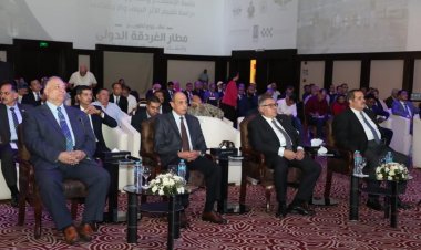 وزير الطيران المدني ومحافظ البحر الأحمر يشهدا جلسة التشاور لمشروع تطوير مطار الغردقة الدولى