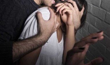 «الأخ الندل»..  فشل في إقامة ليلة حمراء مع «مرات أخوه» فخنقها وفر هاربًا