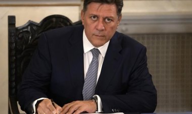 عاجل| سر استقالته وزير يوناني بسبب وفاة شاب غرقاً