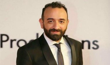 عمرو سلامة: «بتخانق مع مراتي كل سنتين.. ولو فقدت أعصابي هتحول لوحش»